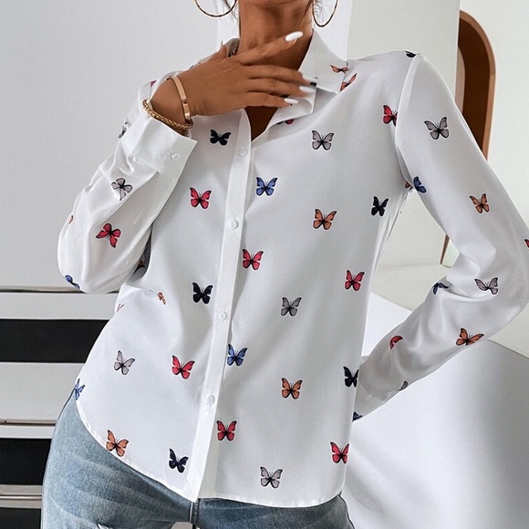 Boho Butterfly Print Button up Top Work Classic - Picture 3 of 6